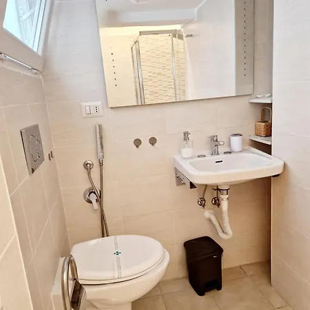 לינה וארוחת בוקר Lb&b Short